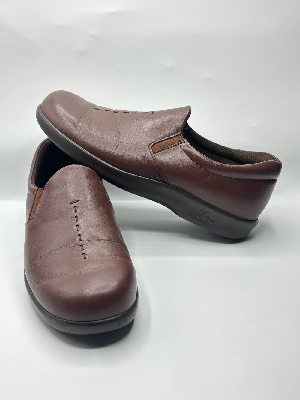 SAS Viva Womens 7.5 N Teak Brown Leather Slip On Walking Shoes Tripad Comfort